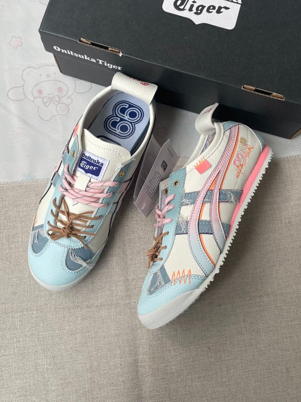 Onitsuka Tiger Mexico 66 Sneakers